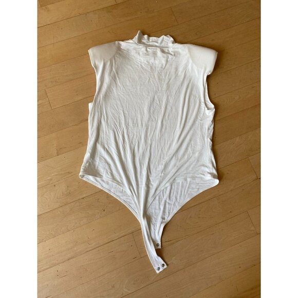 GOOD American BNWOT Womens White Mockneck Bodysuit Sz 5 Thong Back - Picture 8 of 8